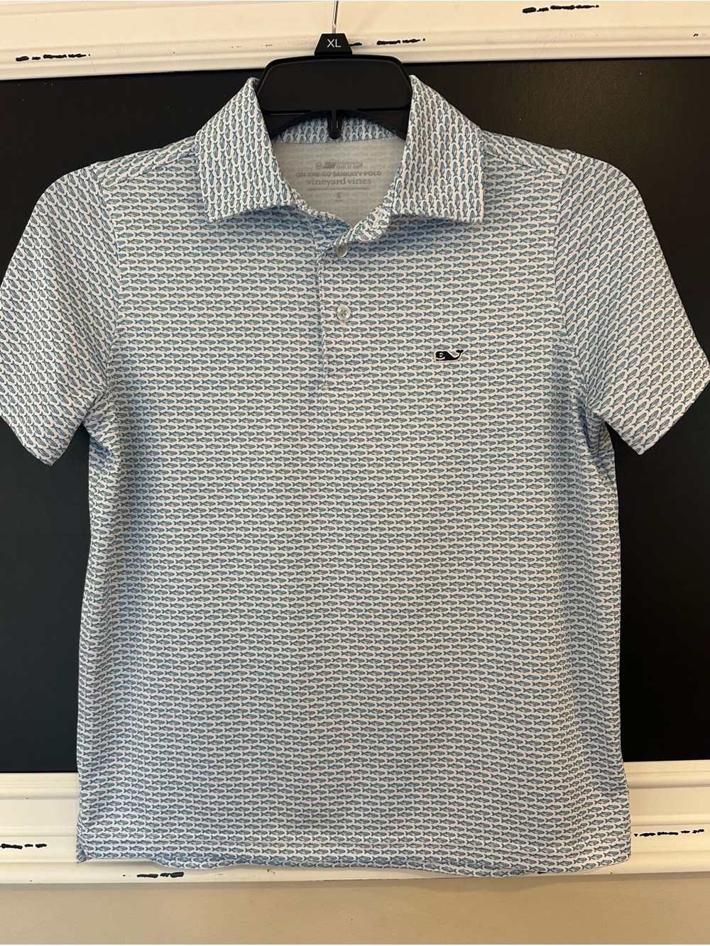 Vineyard Vines Boys On-The-Go Sankaty Micro Fish Print Performance Polo Sz. S